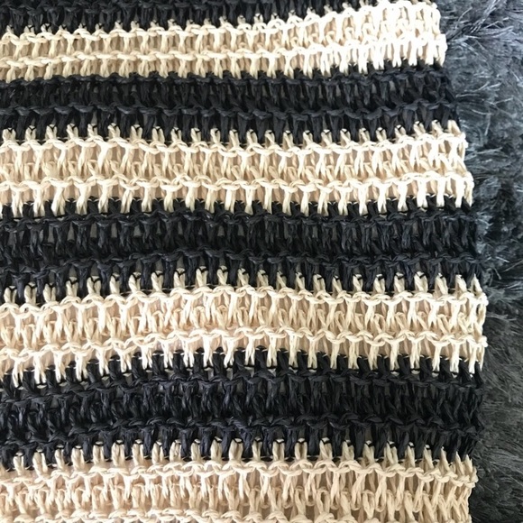 NWT Beach Tote - Picture 4 of 5